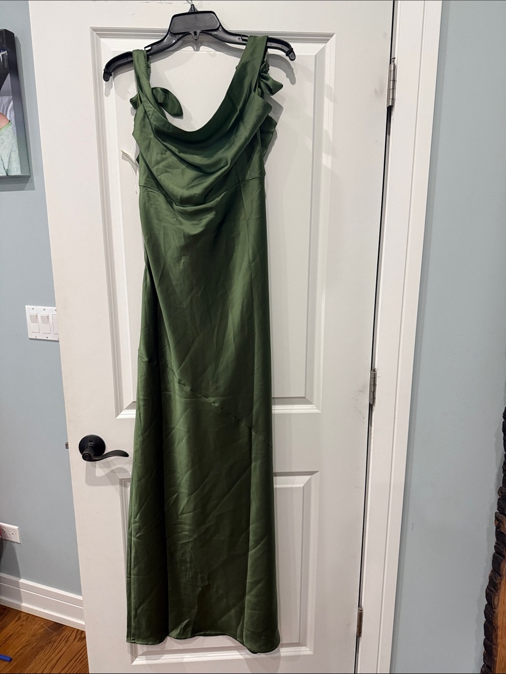 Petal & Pup Selma One-Shoulder Satin Gown - Picture 8 of 9
